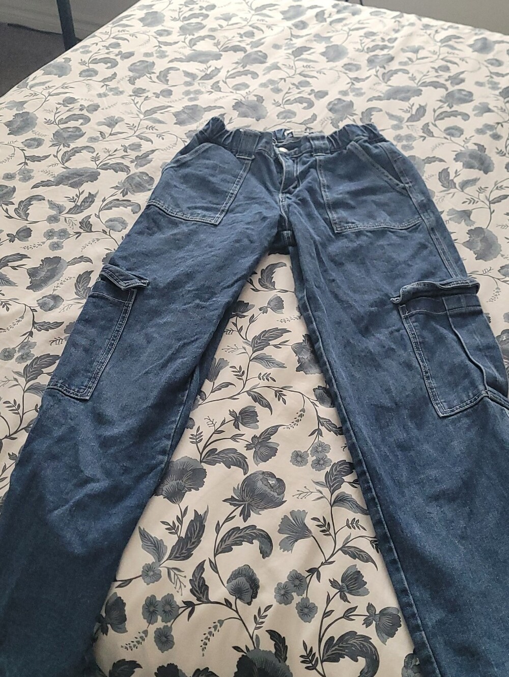 Forever 21 Women's Blue Denim Cargo Trousers